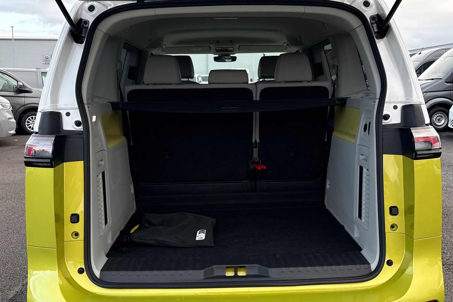 Used Volkswagen ID.Buzz 2024 for sale - 76391015: Photo 9