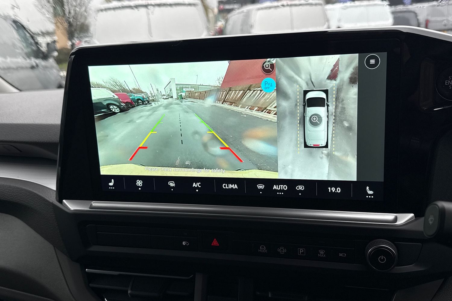 Used Volkswagen Transporter 2025 for sale - 76774555: Photo 36