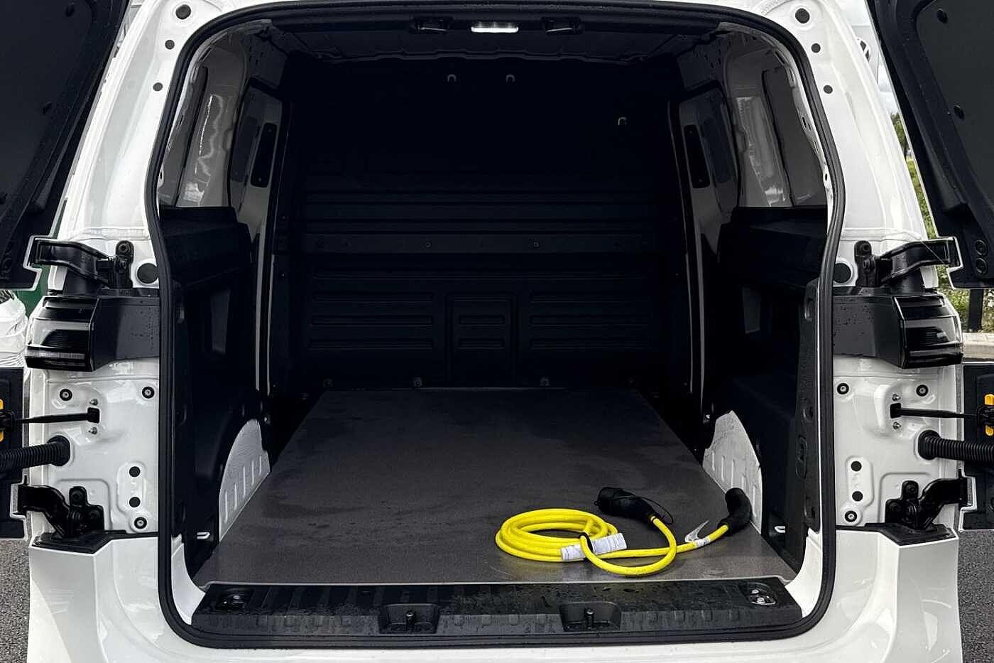 Used Volkswagen ID. Buzz Cargo 2024 for sale - 76934332: Photo 10