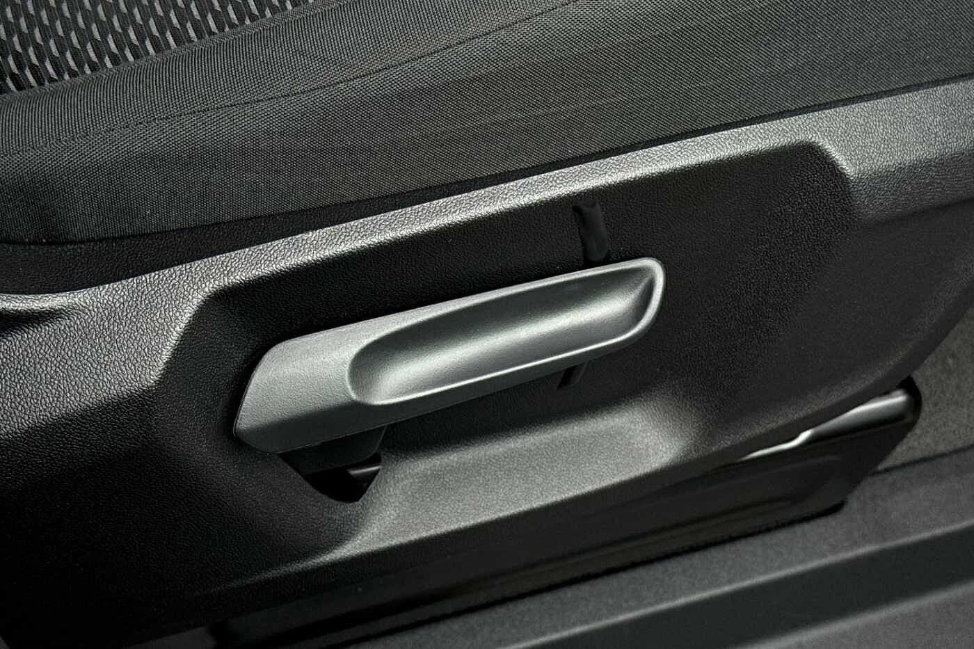 Used Volkswagen ID. Buzz Cargo 2024 for sale - 76934332: Photo 35