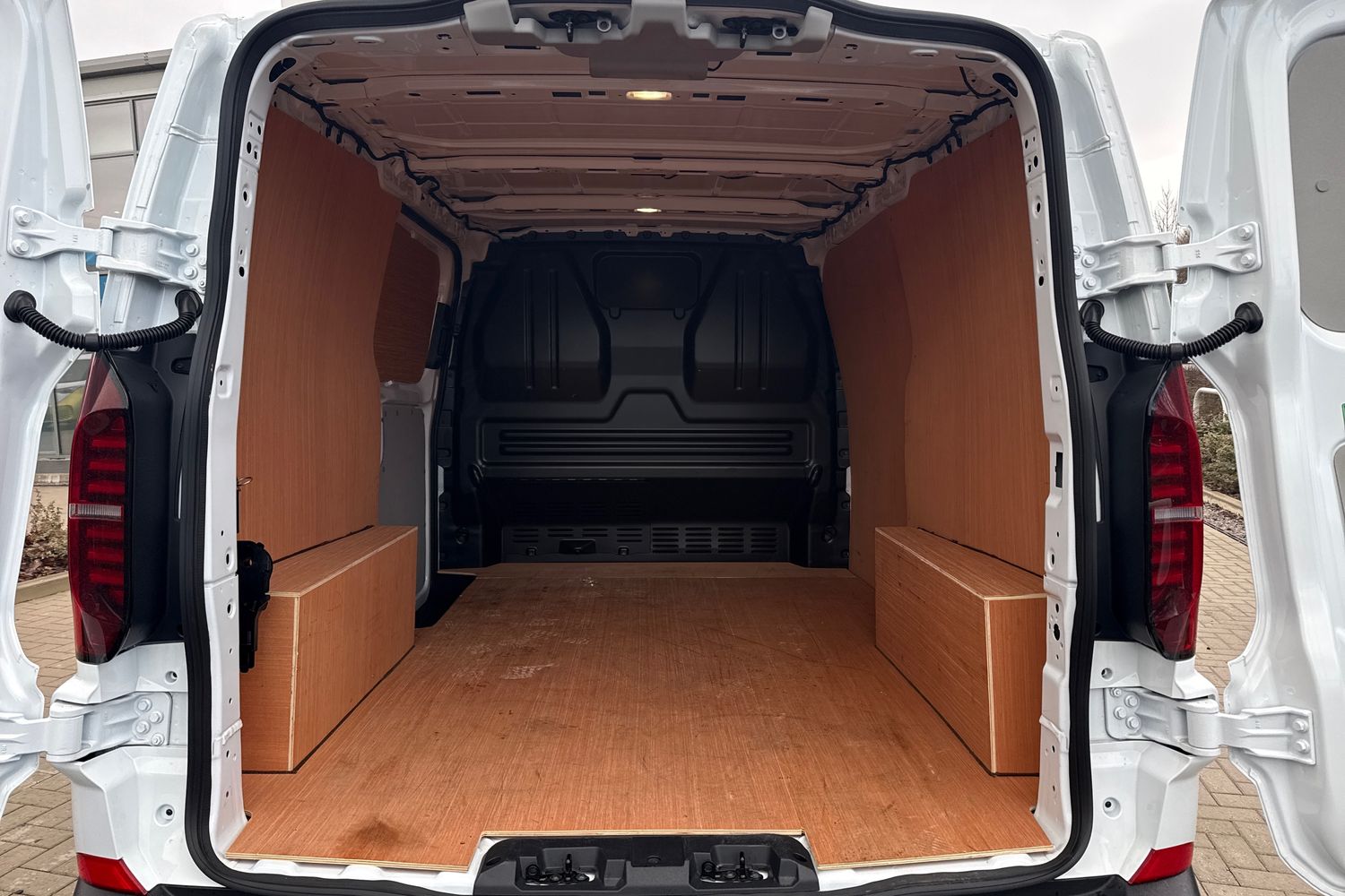 Used Volkswagen Transporter 2025 for sale - 77458970: Photo 9