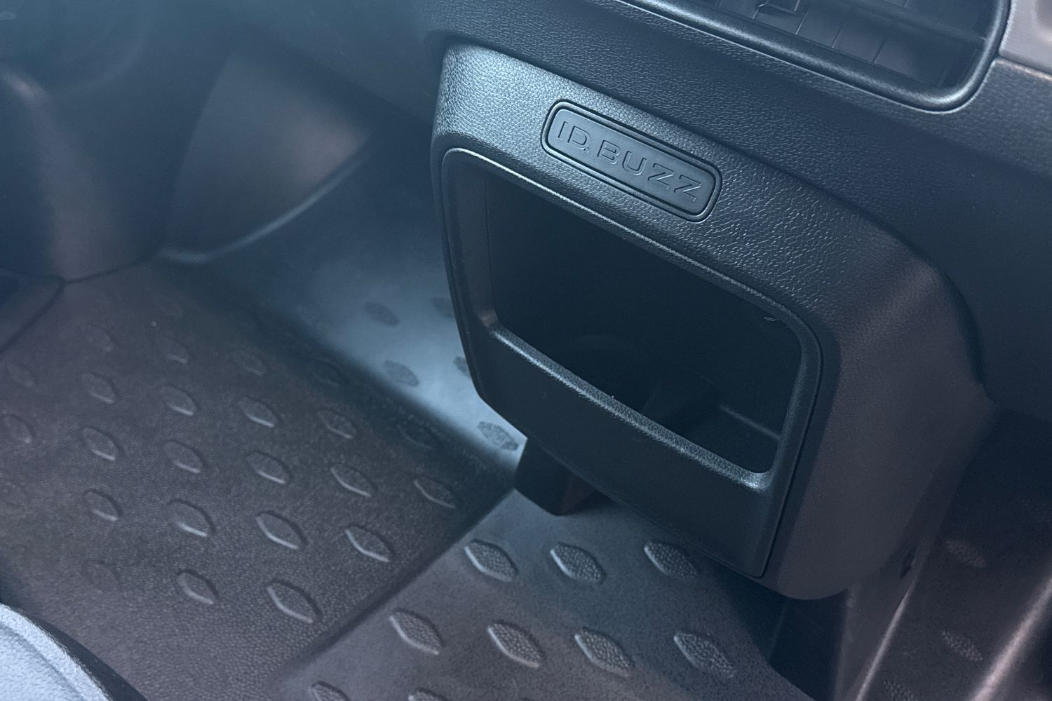 Used Volkswagen ID.Buzz 2023 for sale - 77000572: Photo 20