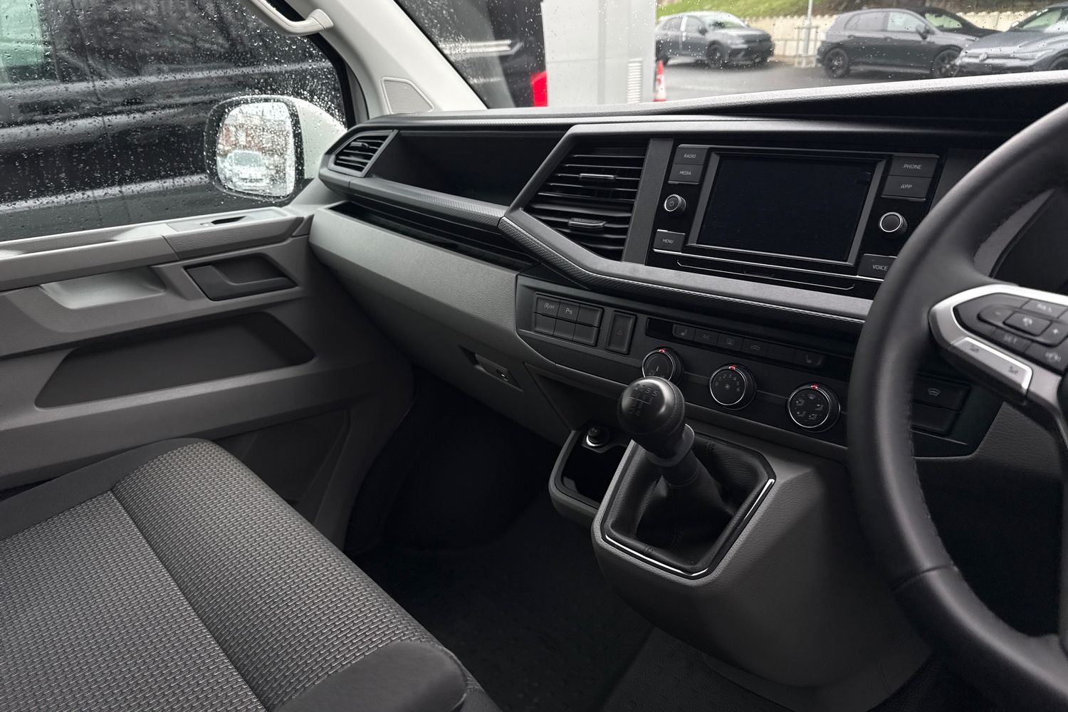 Used Volkswagen Transporter 2024 for sale - 77553332: Photo 15