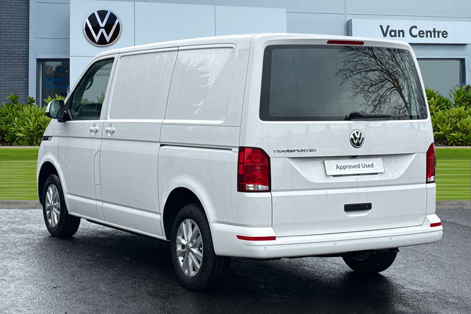Used Volkswagen Transporter 2024 for sale - 77553332: Photo 2