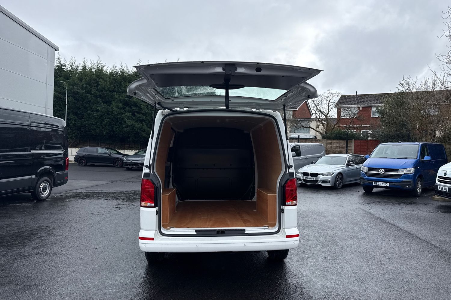 Used Volkswagen Transporter 2024 for sale - 77553332: Photo 32