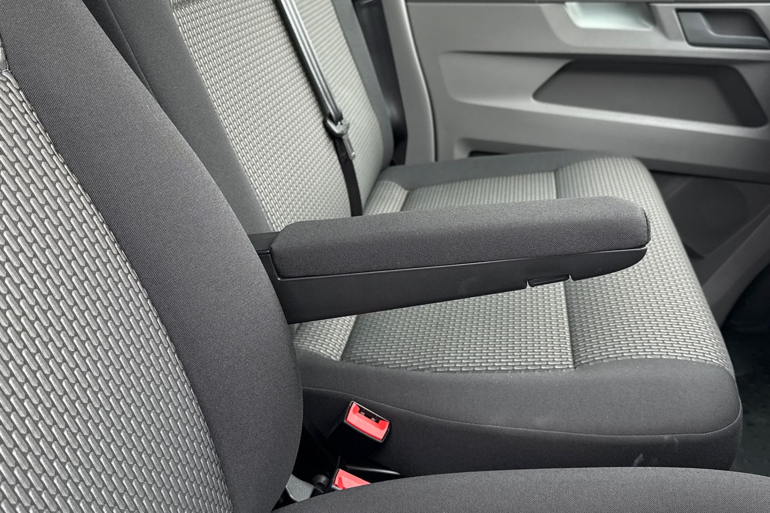 Used Volkswagen Transporter 2024 for sale - 77553332: Photo 34