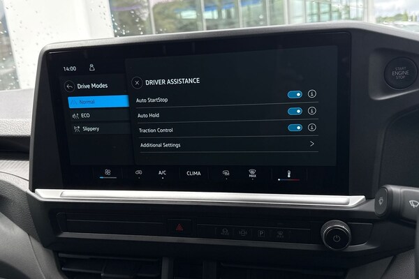 Used Volkswagen Transporter 2025 for sale - 75329875: Photo 46