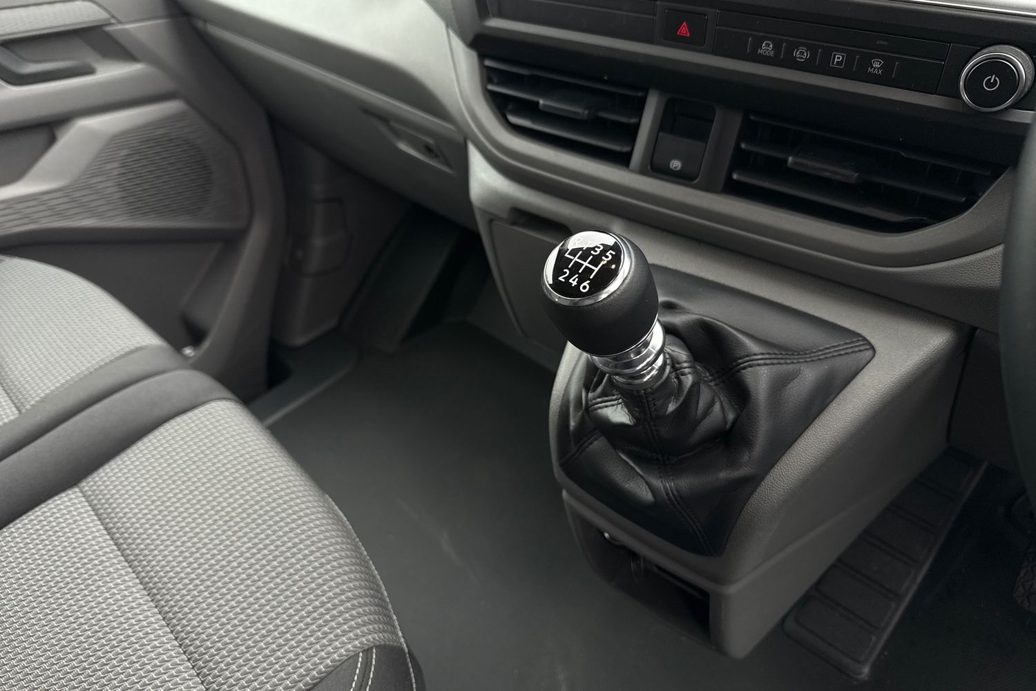 Used Volkswagen Transporter 2025 for sale - 77147480: Photo 19