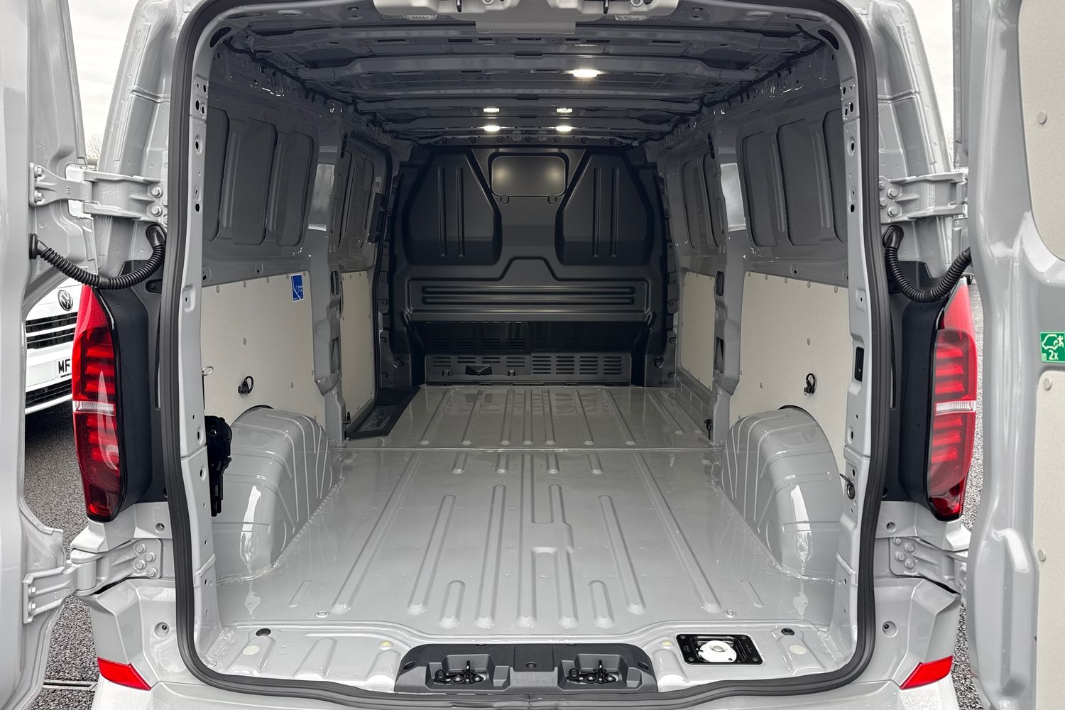 Used Volkswagen Transporter 2025 for sale - 77147480: Photo 9