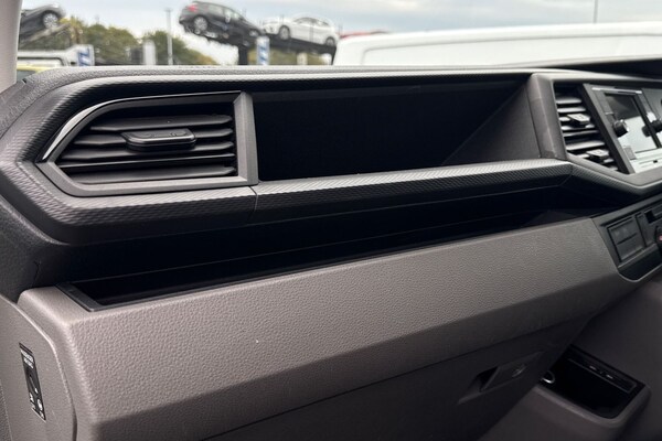 Used Volkswagen Transporter 2024 for sale - 76156445: Photo 31