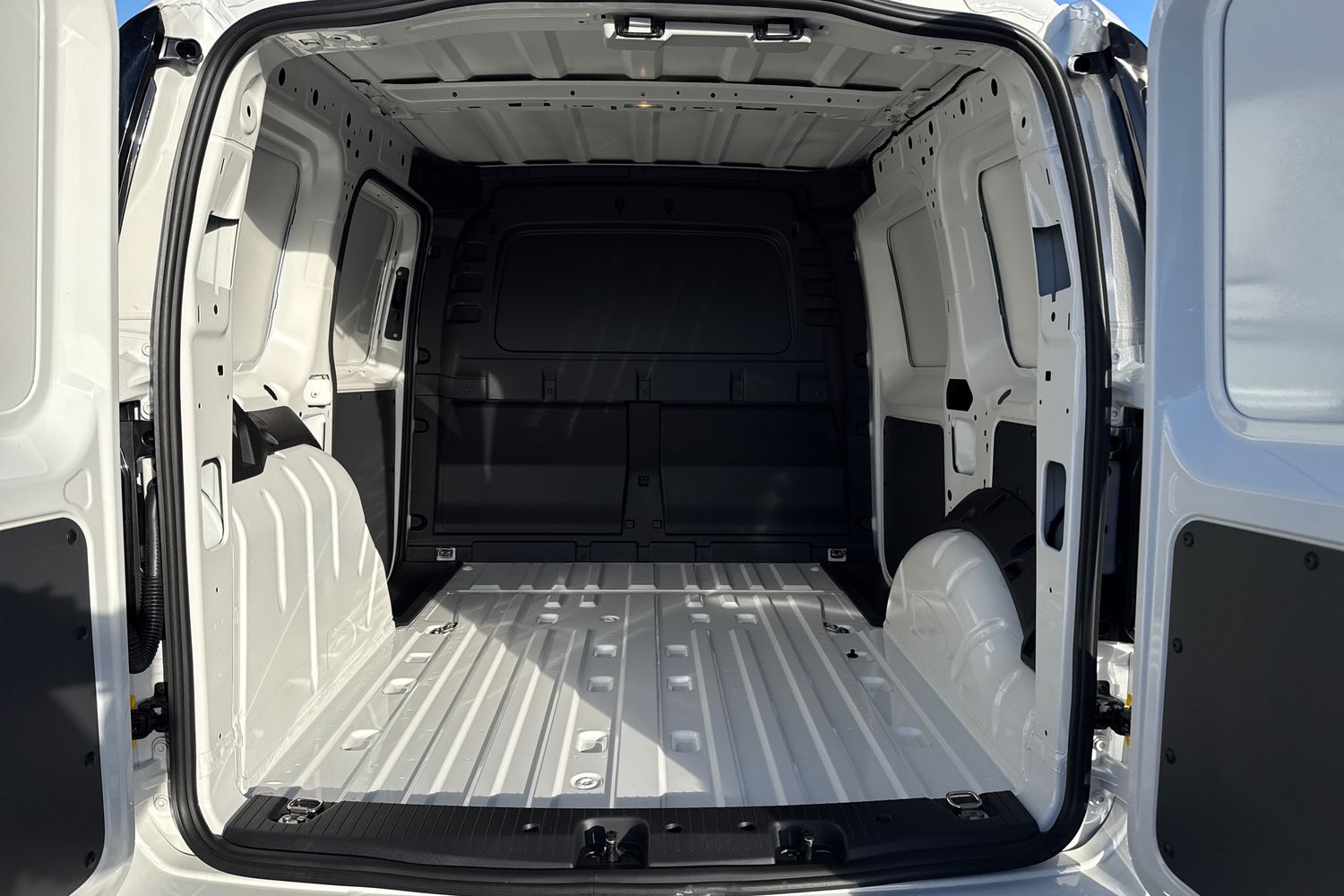 Used Volkswagen Caddy 2025 for sale - 76650480: Photo 9