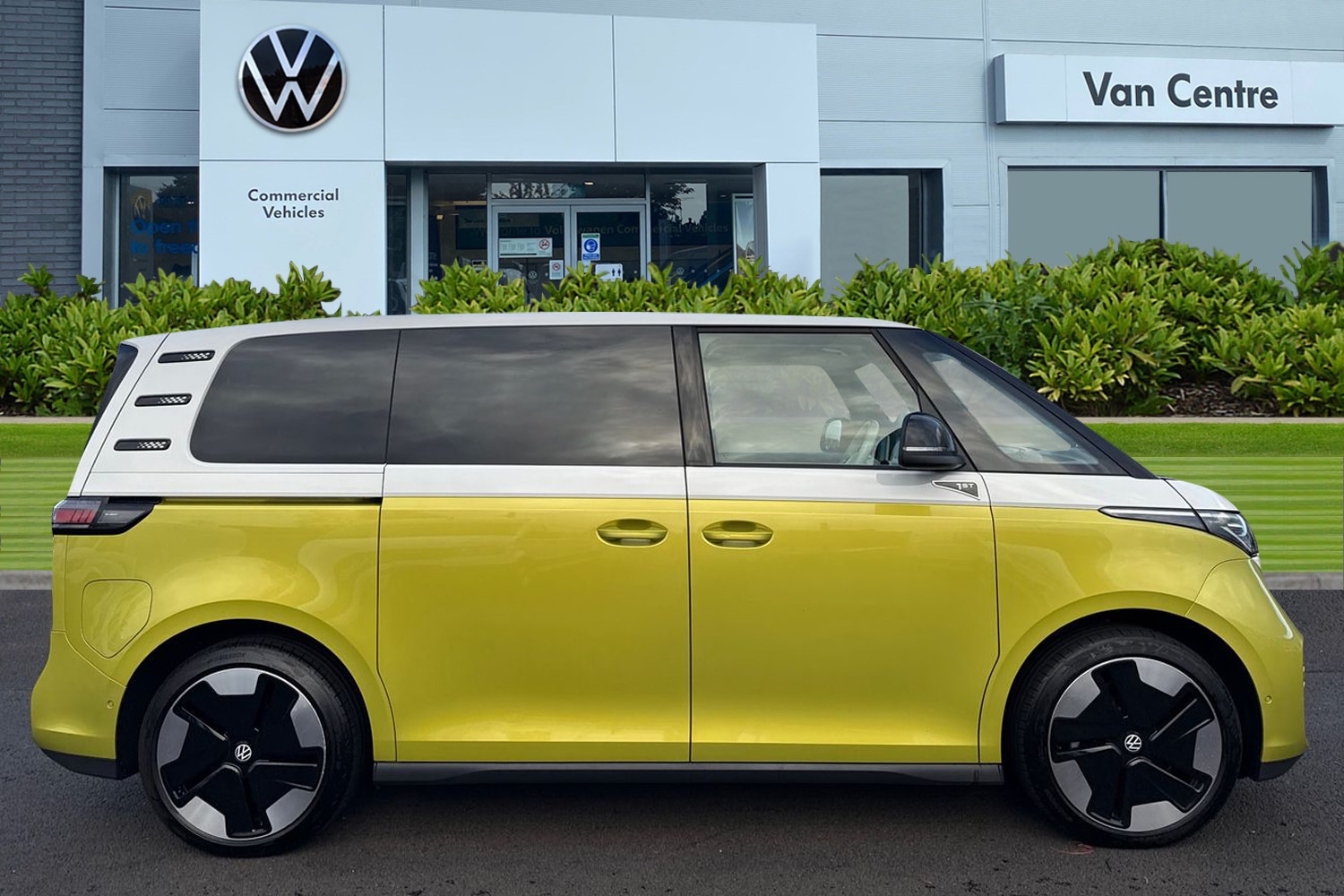 Used Volkswagen ID.Buzz 2024 for sale - 77383036: Photo 3