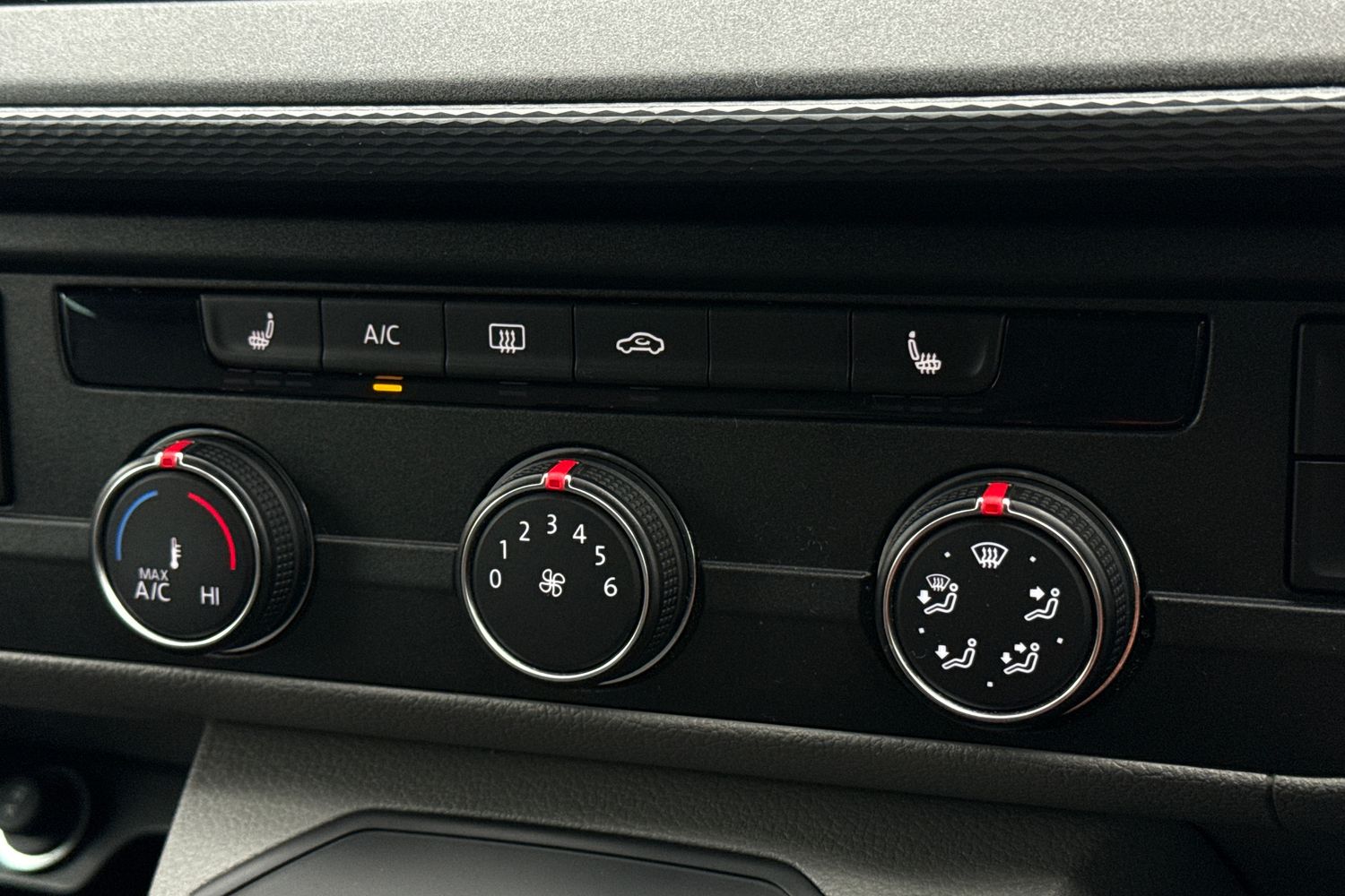 Used Volkswagen Transporter 2024 for sale - 77179109: Photo 18