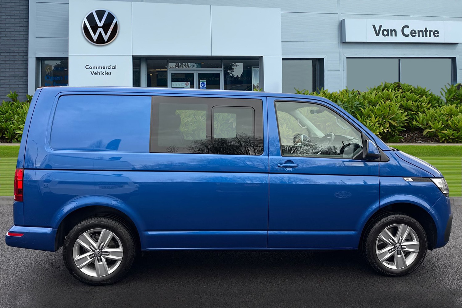 Used Volkswagen Transporter 2024 for sale - 77179109: Photo 3