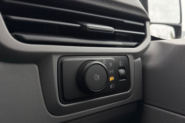 Used Volkswagen Transporter 2025 for sale - 76243721: Photo 38