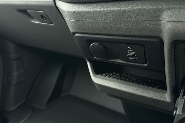 Used Volkswagen Transporter 2025 for sale - 76243721: Photo 40