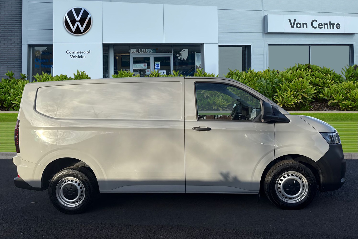 Used Volkswagen Transporter 2025 for sale - 77686825: Photo 3