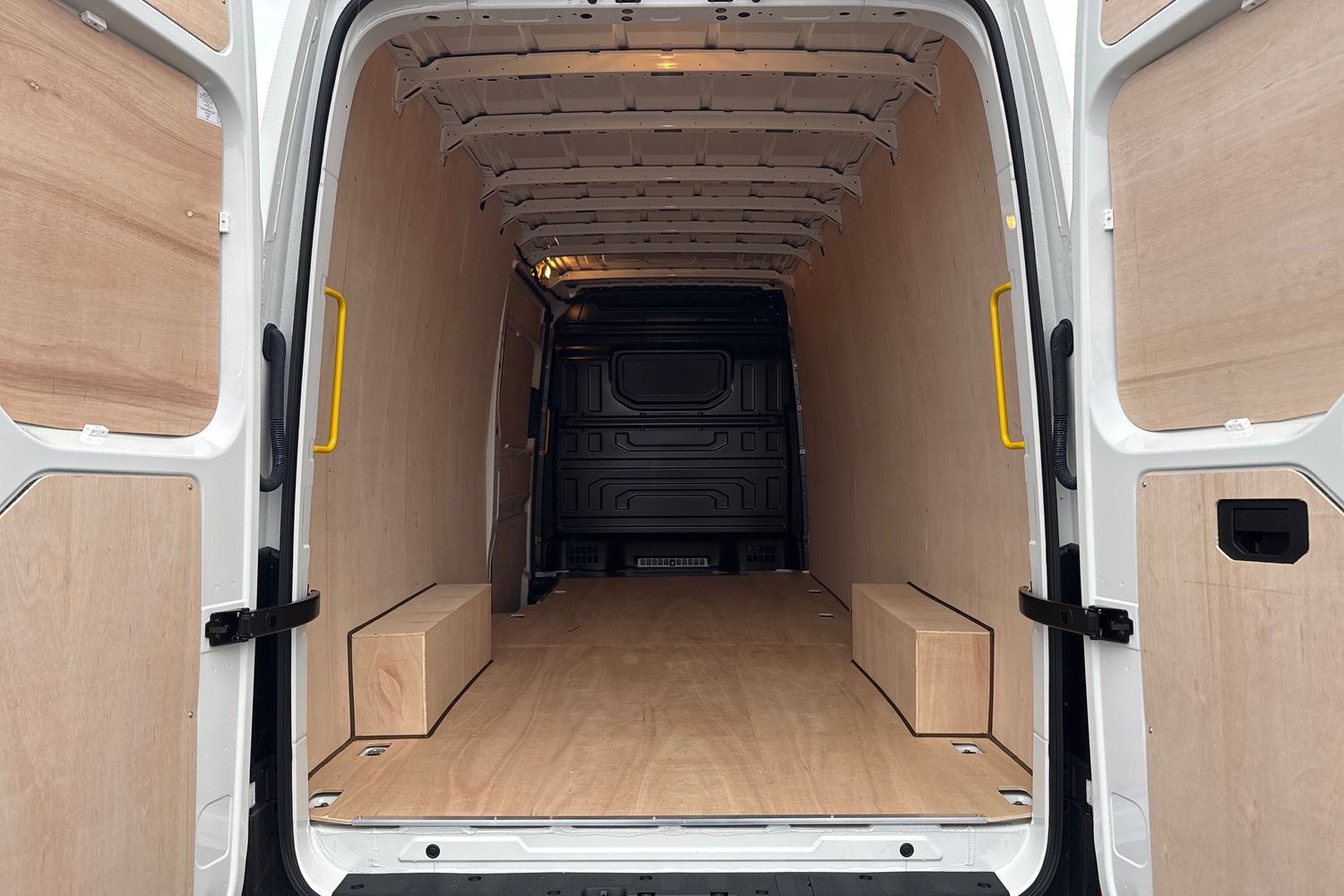 Used Volkswagen Crafter 2025 for sale - 76158307: Photo 9
