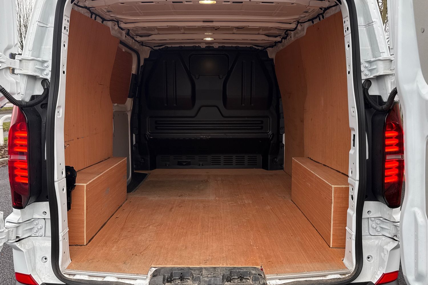 Used Volkswagen Transporter 2025 for sale - 77147495: Photo 10