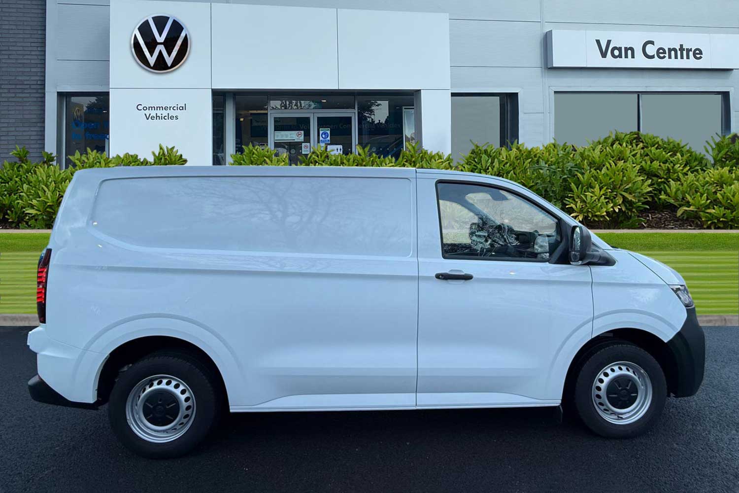 Used Volkswagen Transporter 2025 for sale - 77135360: Photo 3