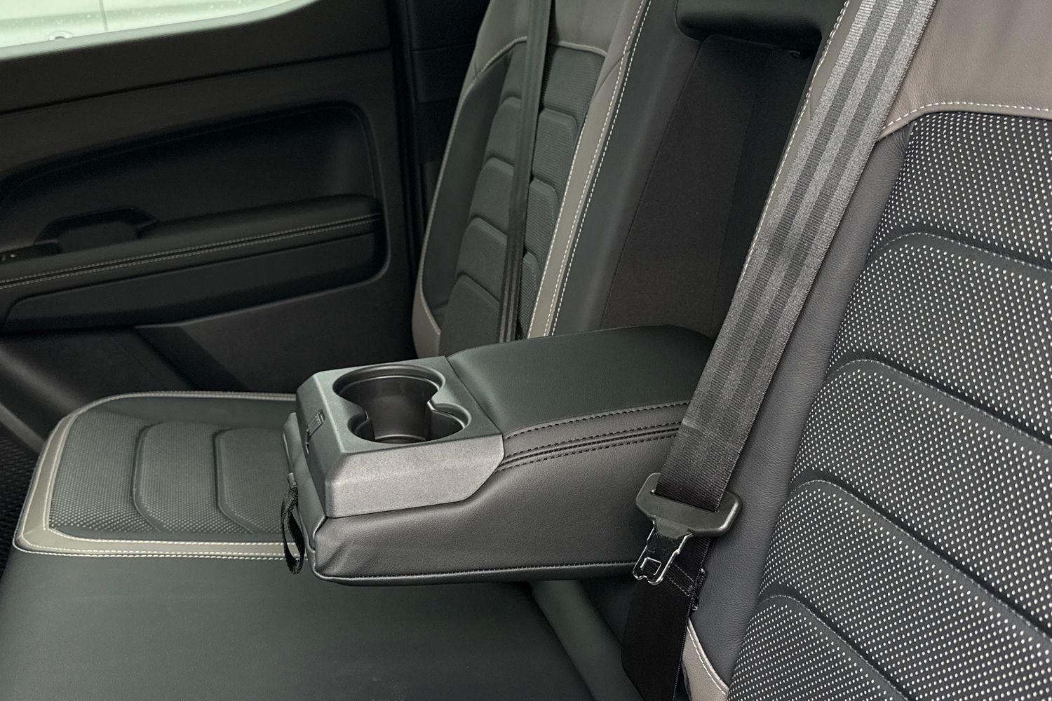 Used Volkswagen Amarok 2024 for sale - 77308747: Photo 34