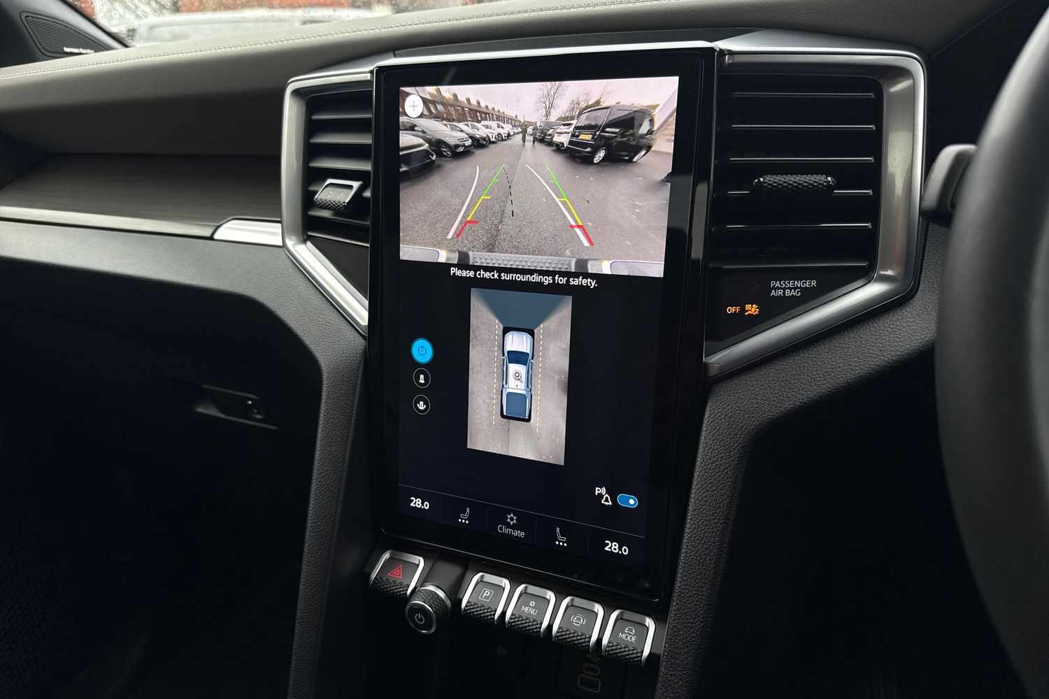 Used Volkswagen Amarok 2024 for sale - 77308747: Photo 41