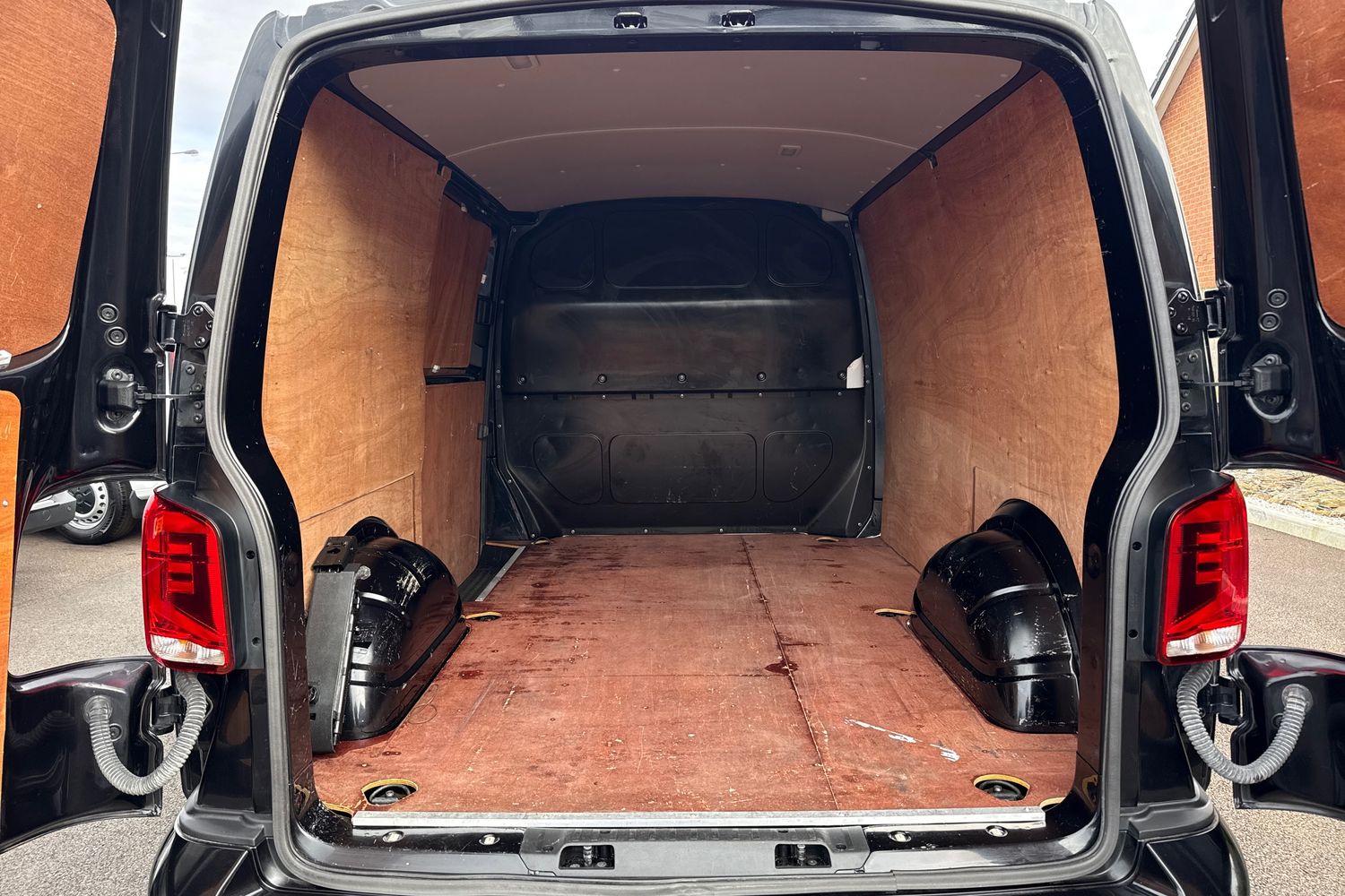 Used Volkswagen Transporter 2023 for sale - 78038090: Photo 10