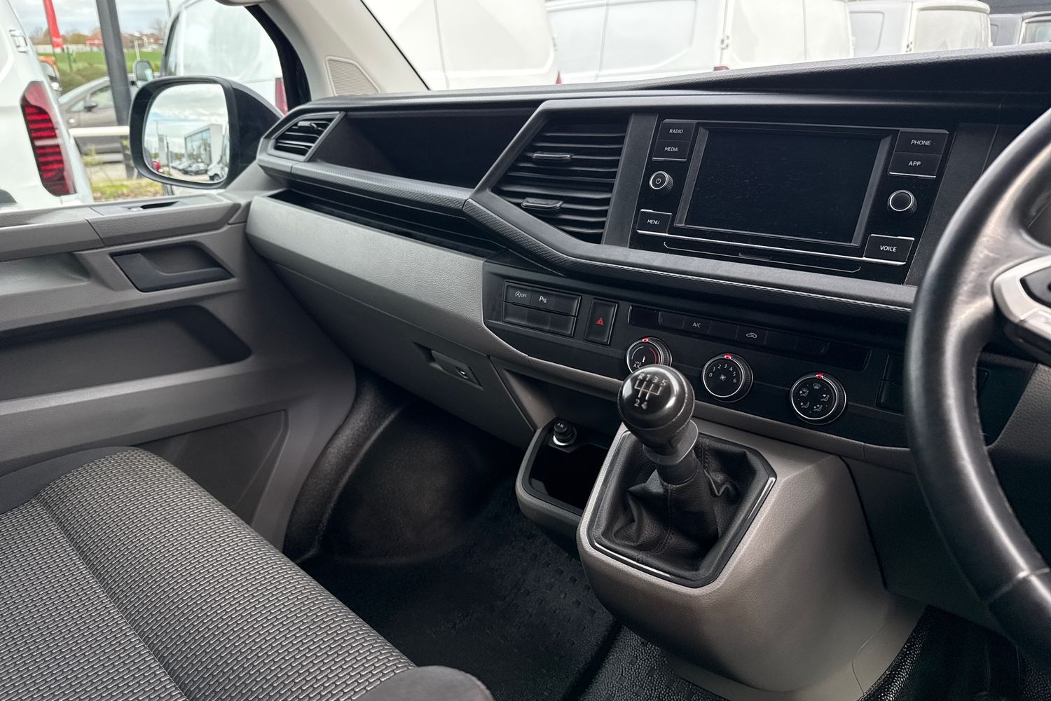 Used Volkswagen Transporter 2023 for sale - 78038090: Photo 15