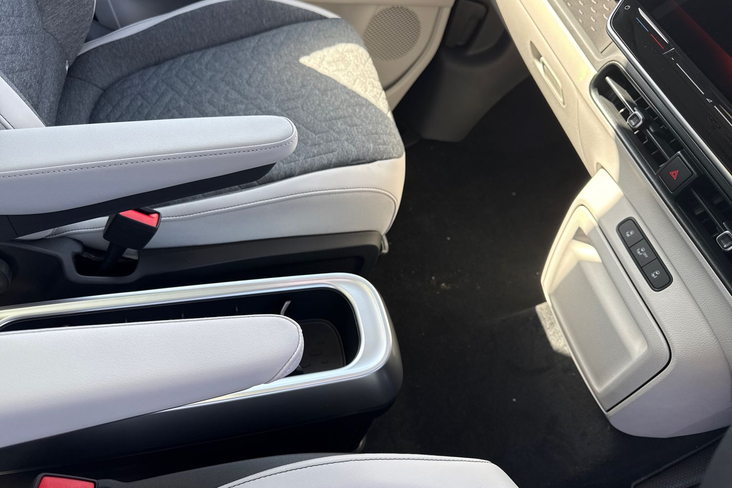 Used Volkswagen ID.Buzz 2025 for sale - 77943695: Photo 19