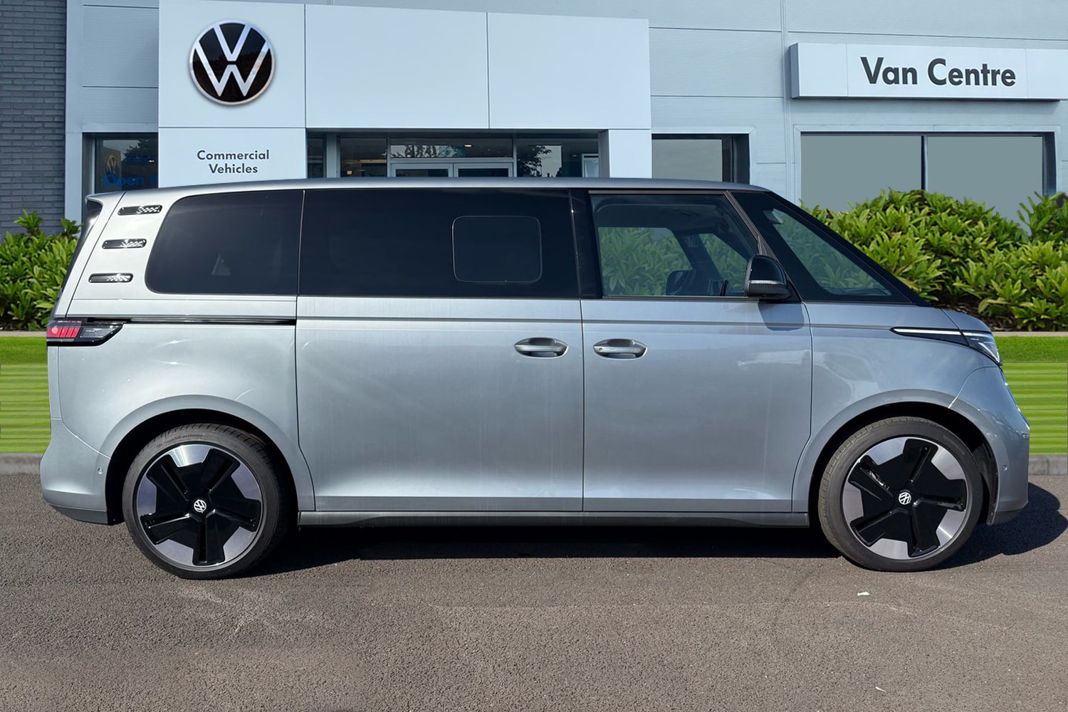 Used Volkswagen ID.Buzz 2025 for sale - 77943695: Photo 3