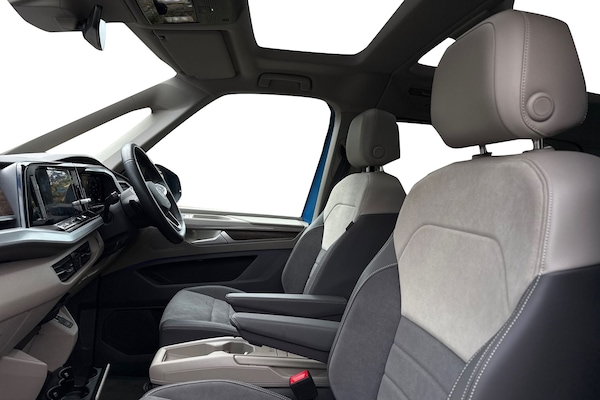 Used Volkswagen Multivan 2025 for sale - 75496946: Photo 11