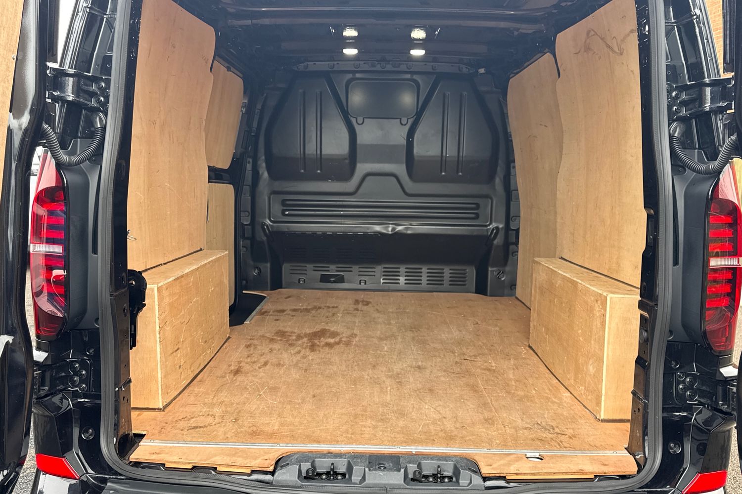 Used Volkswagen Transporter 2025 for sale - 77527259: Photo 10