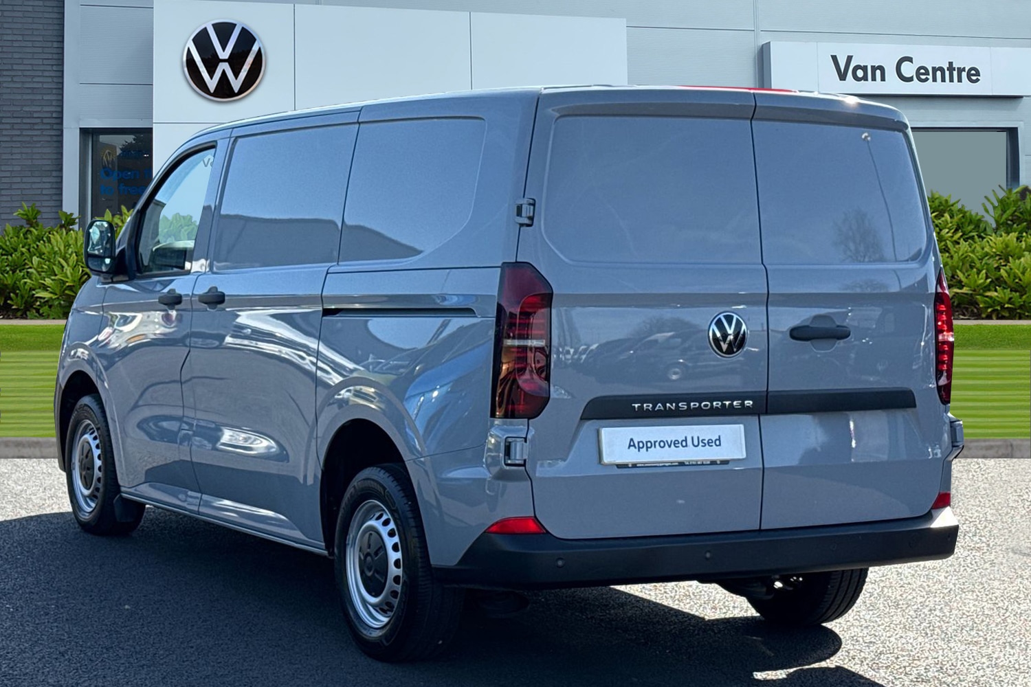 Used Volkswagen Transporter 2025 for sale - 77943892: Photo 2