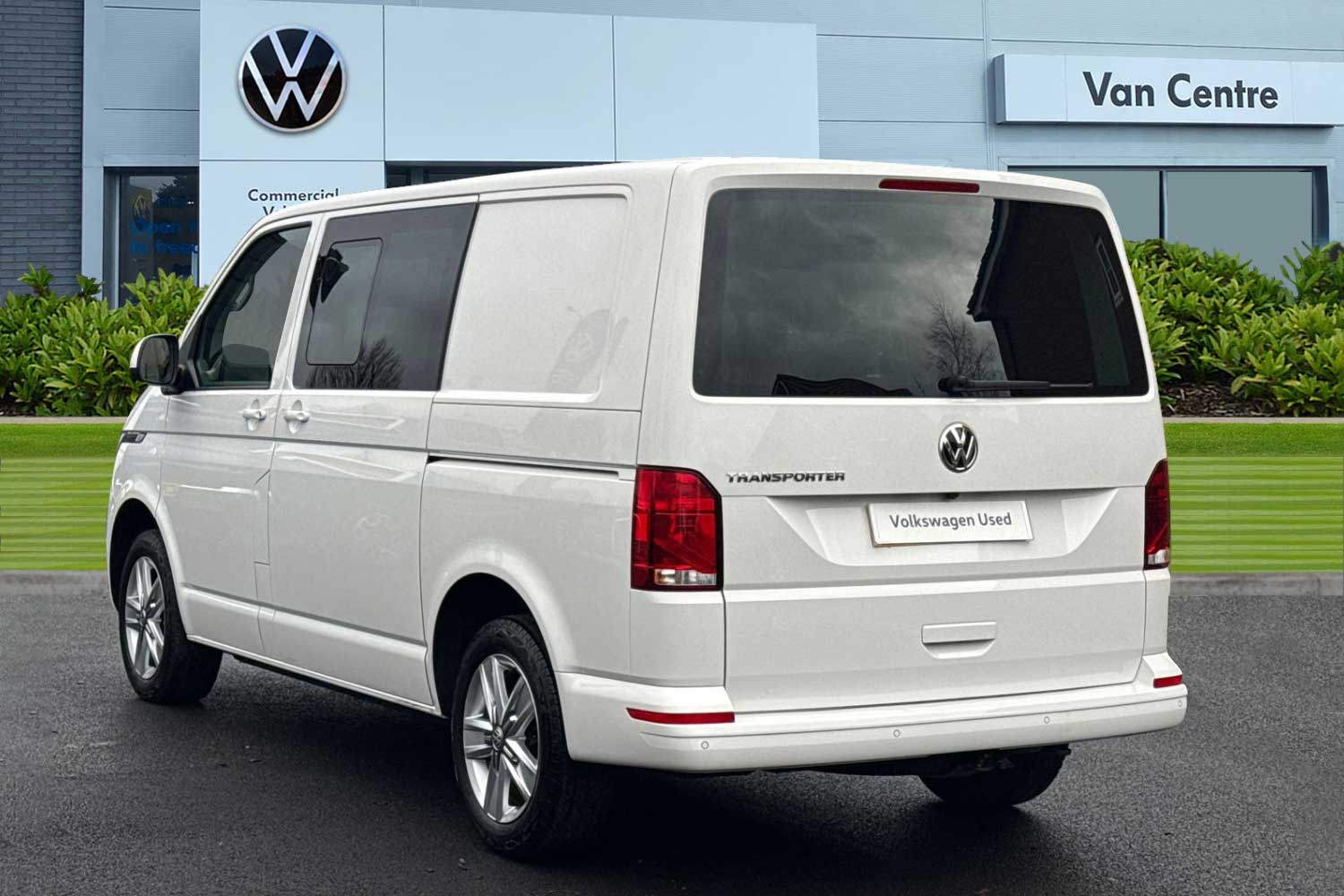 Used Volkswagen Transporter 2023 for sale - 77308751: Photo 2