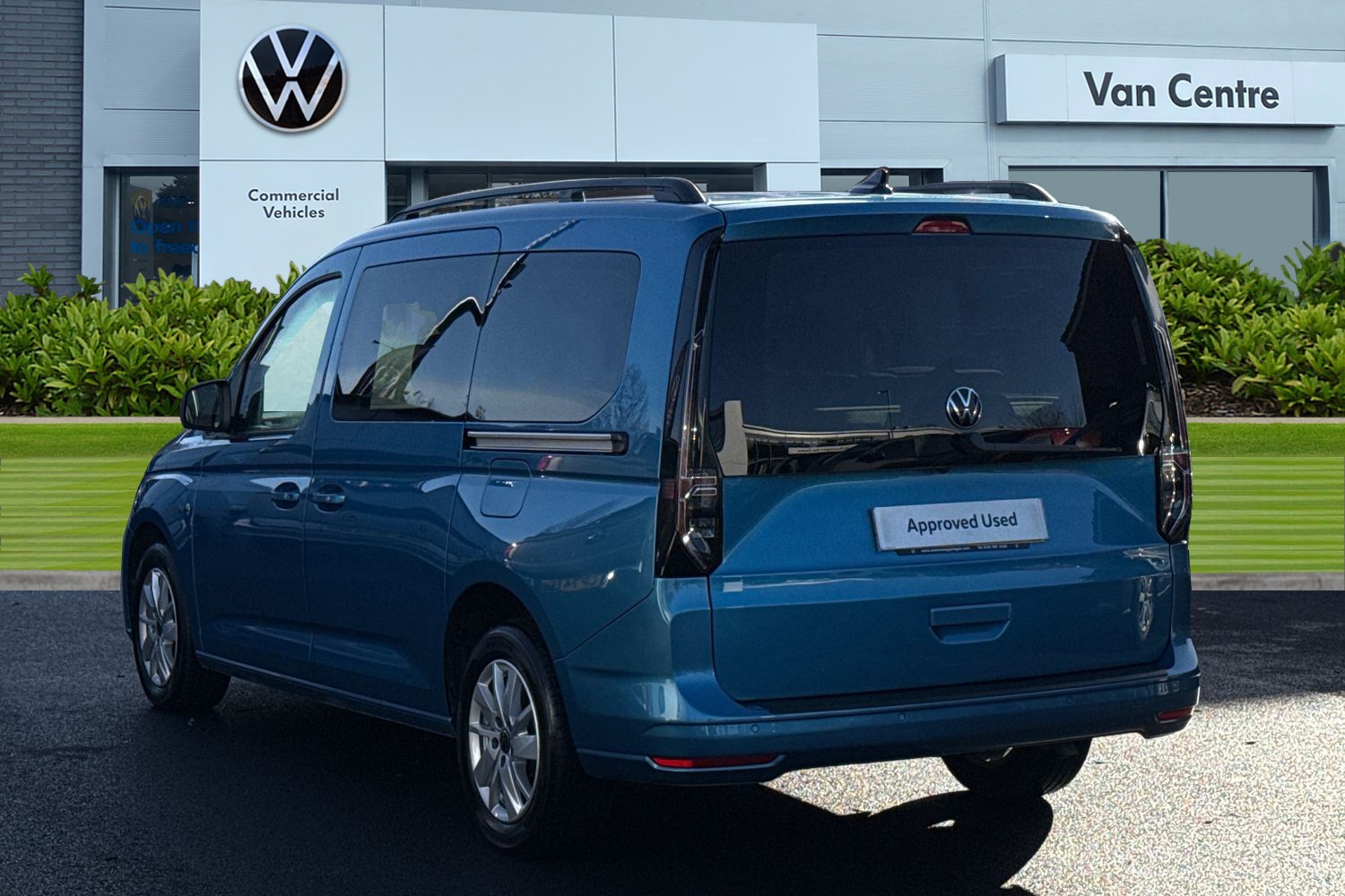 Used Volkswagen Caddy Maxi 2024 for sale - 77361943: Photo 2