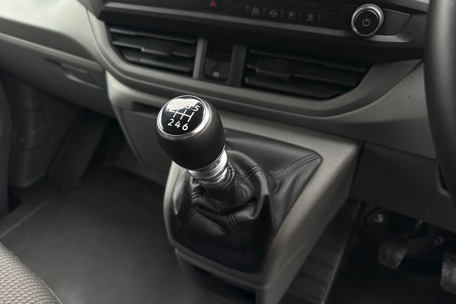 Used Volkswagen Transporter 2025 for sale - 77147490: Photo 19