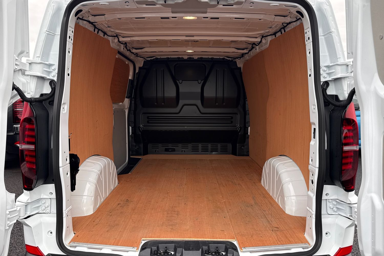 Used Volkswagen Transporter 2025 for sale - 77147490: Photo 9