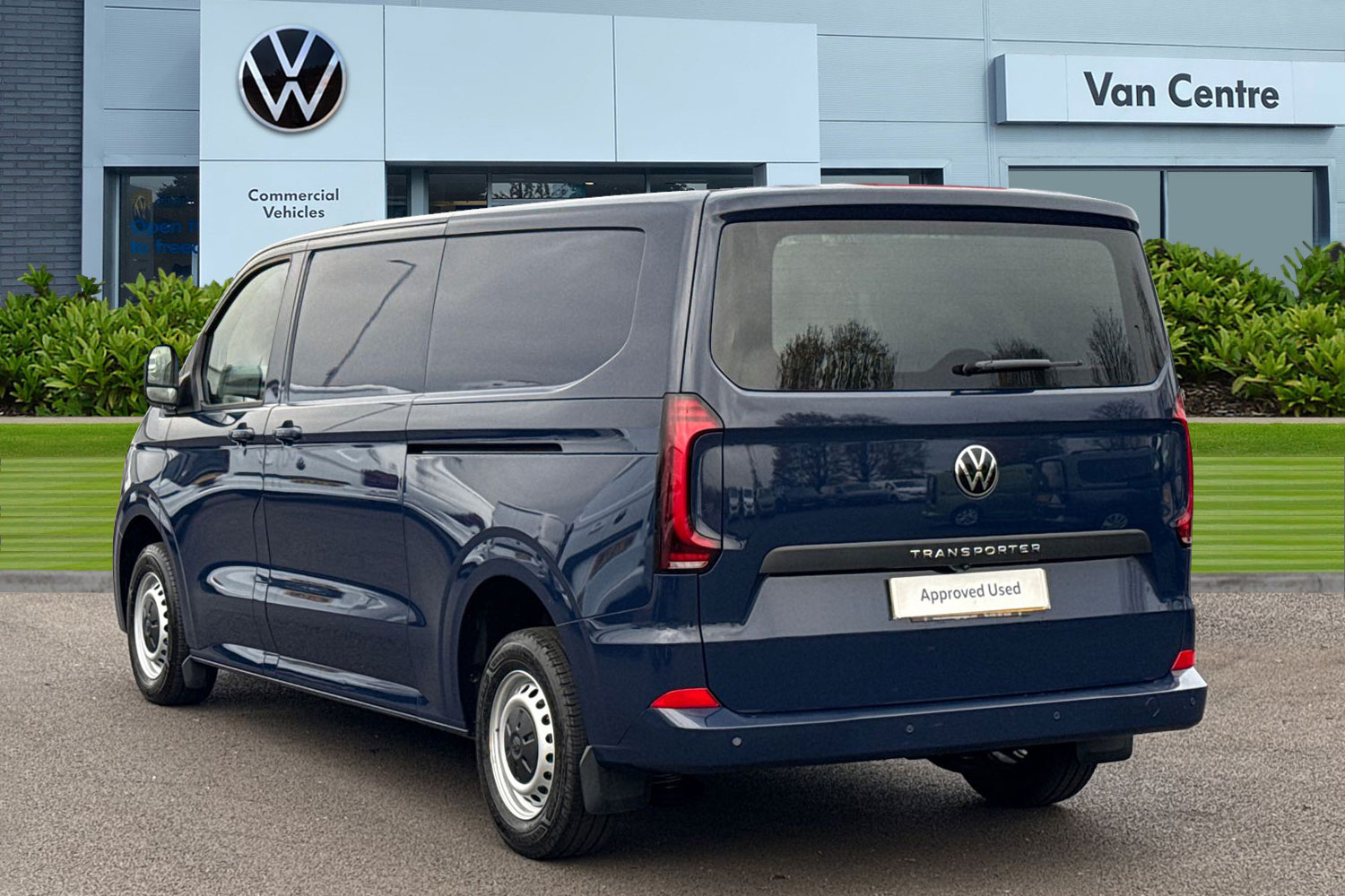 Used Volkswagen Transporter 2025 for sale - 76515864: Photo 2