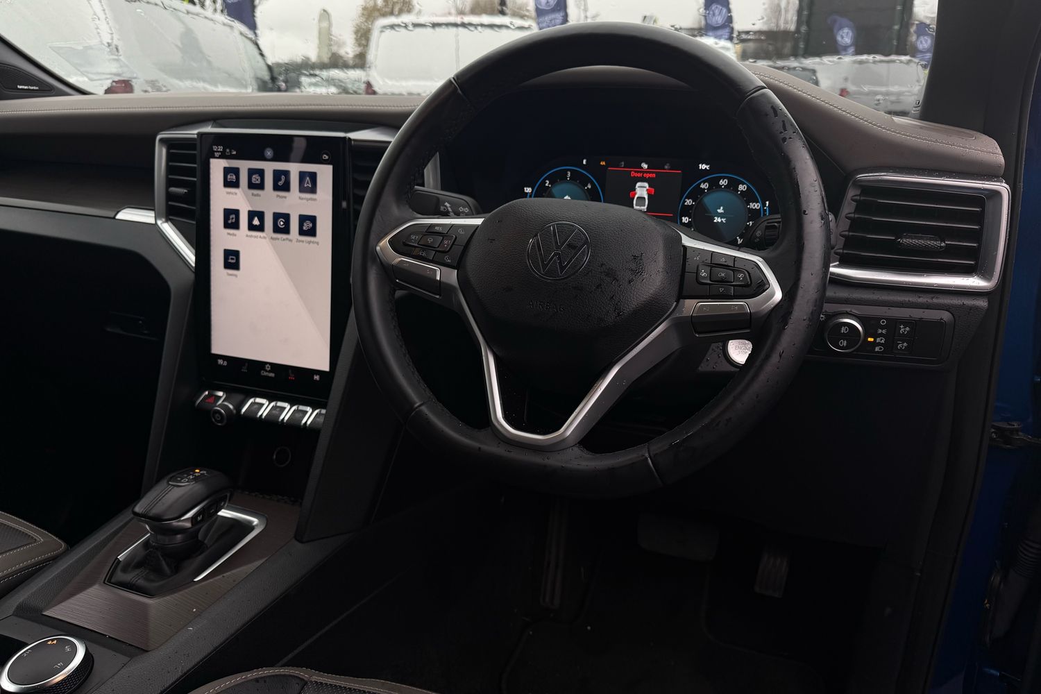 Used Volkswagen Amarok 2024 for sale - 76890293: Photo 12