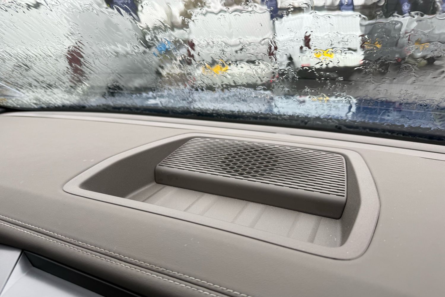 Used Volkswagen Amarok 2024 for sale - 76890293: Photo 33