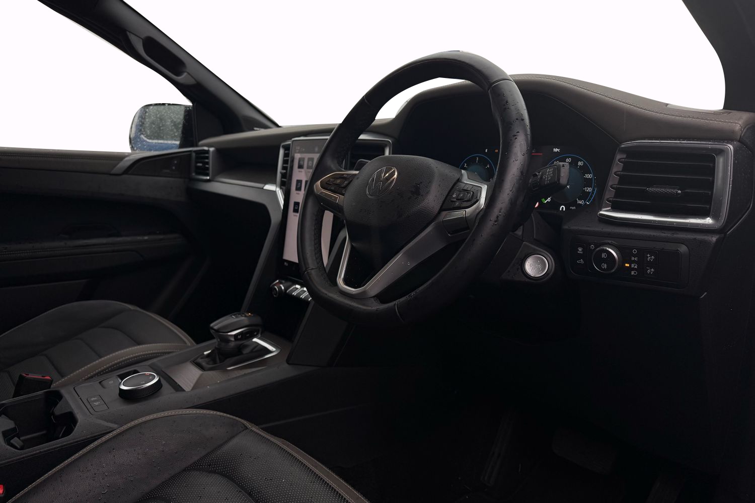 Used Volkswagen Amarok 2024 for sale - 76890293: Photo 7