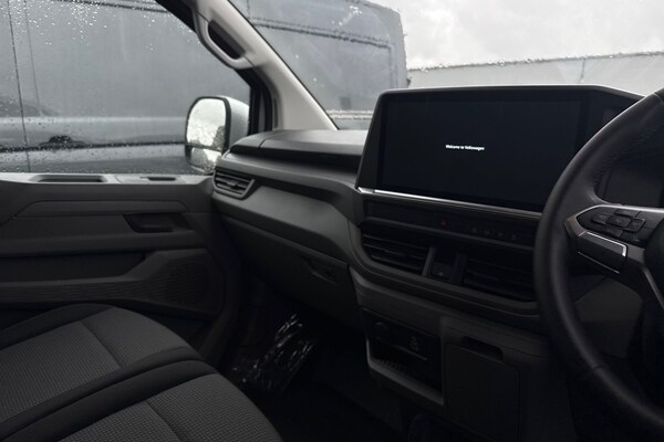 Used Volkswagen Transporter 2025 for sale - 76164648: Photo 14
