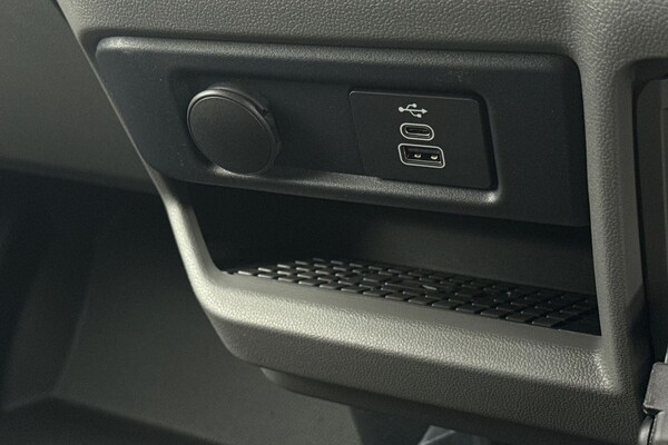 Used Volkswagen Transporter 2025 for sale - 76164648: Photo 37
