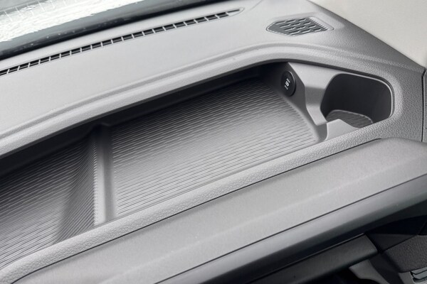 Used Volkswagen Transporter 2025 for sale - 76164648: Photo 41