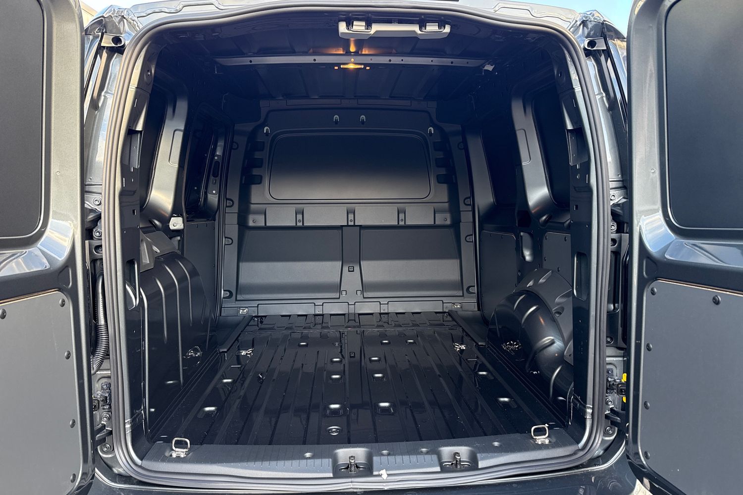 Used Volkswagen Caddy 2025 for sale - 77233333: Photo 9