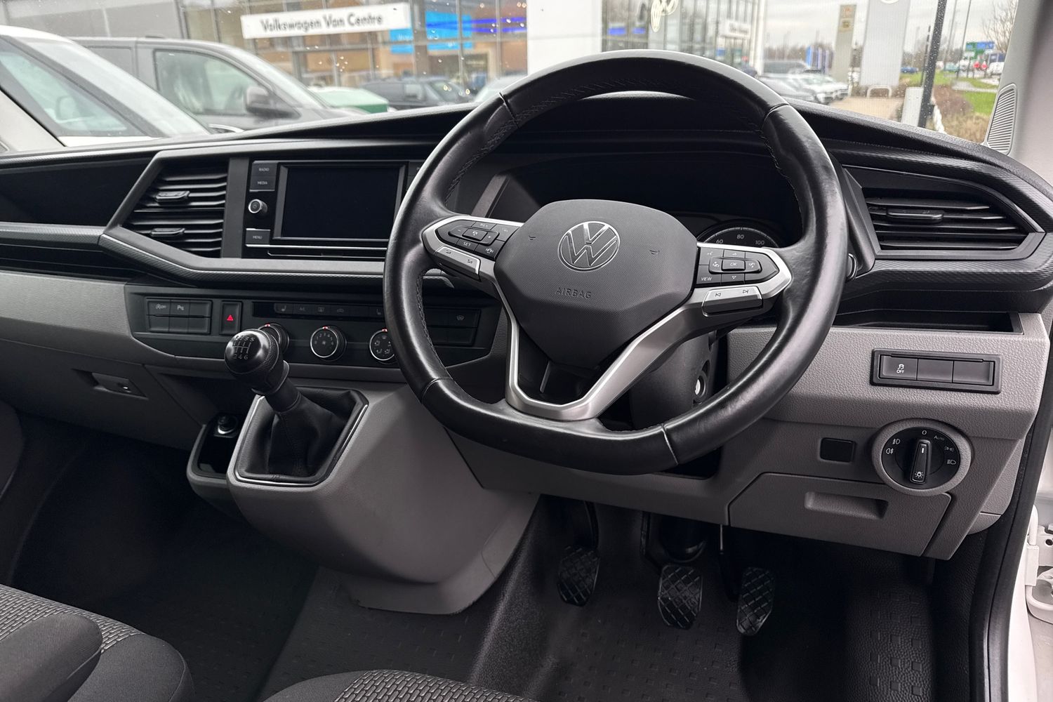 Used Volkswagen Transporter 2024 for sale - 77147487: Photo 12