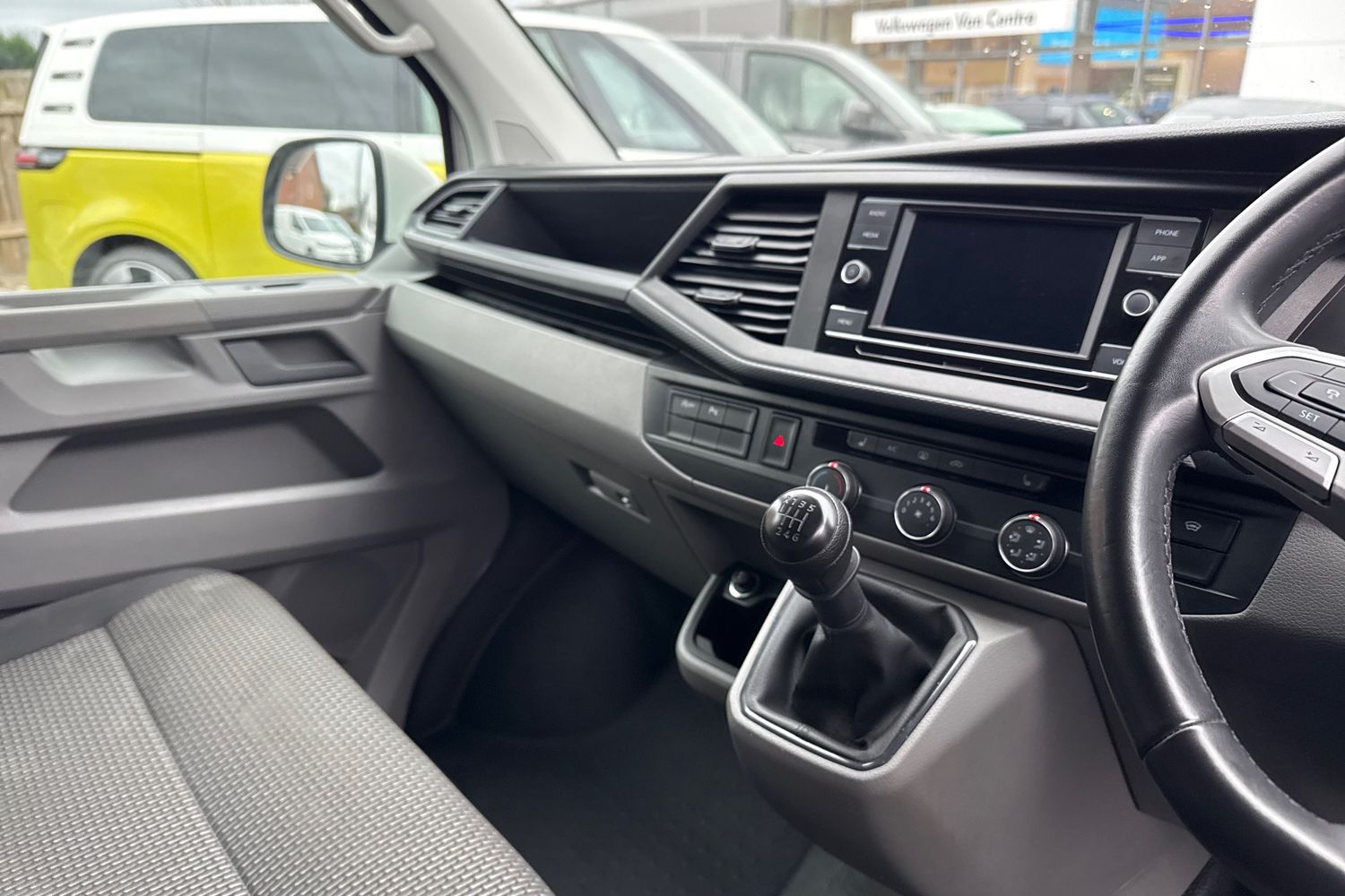 Used Volkswagen Transporter 2024 for sale - 77147487: Photo 14