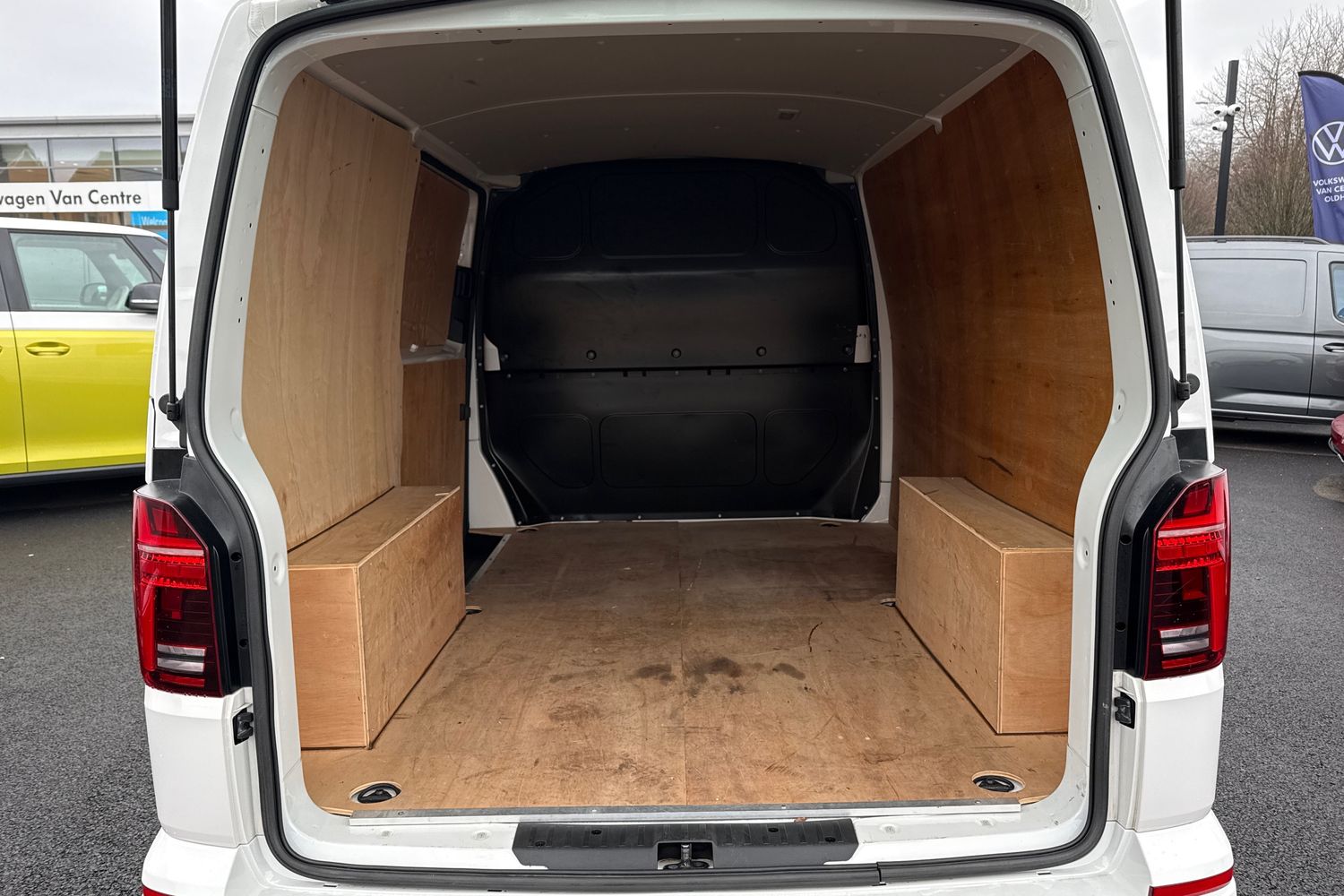 Used Volkswagen Transporter 2024 for sale - 77147487: Photo 9