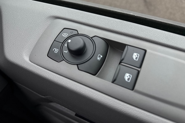 Used Volkswagen Transporter 2025 for sale - 76311014: Photo 17