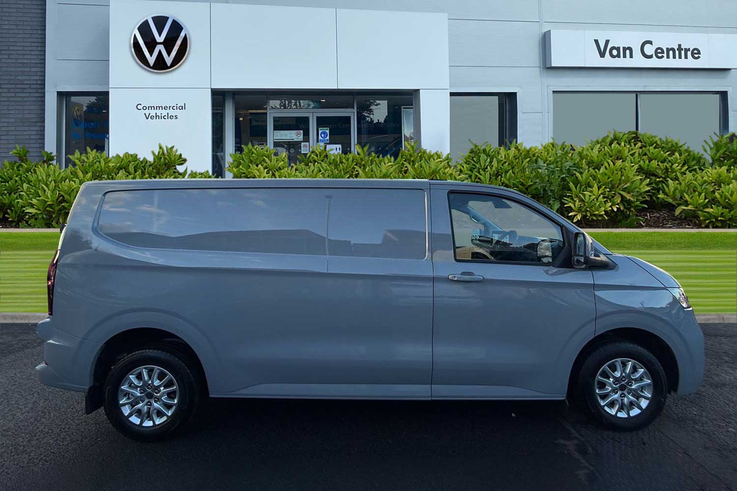 Used Volkswagen Transporter 2025 for sale - 77233308: Photo 3